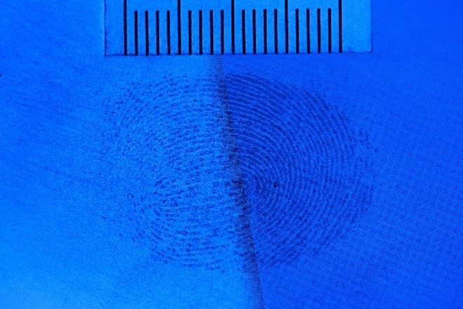 DCS 5 Applications: Contrast Imaging for Fingermark Photography